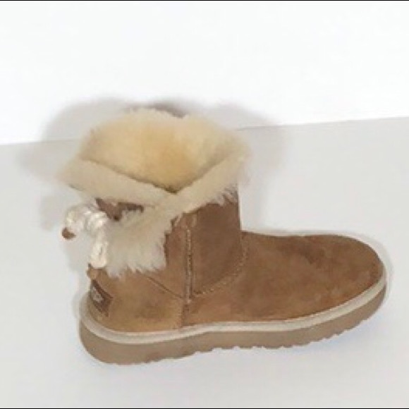 red uggs with rope bow